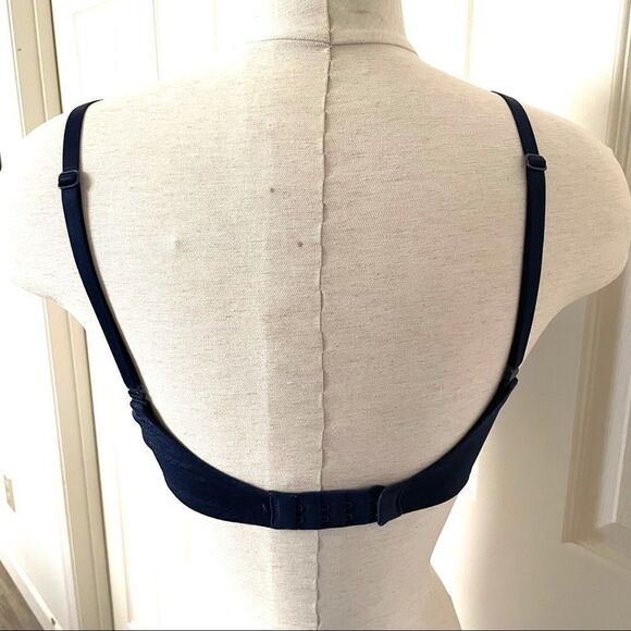 Victoria Secret perfect shape navy underwire bra - Picture 2 of 13